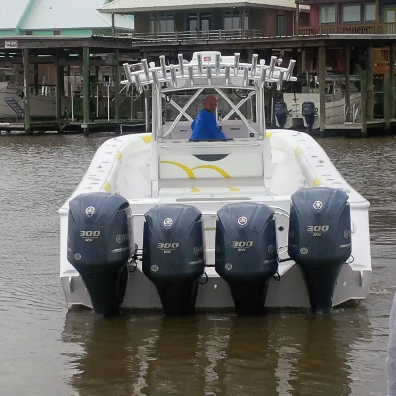 Reel Serious — Hull 42' CC